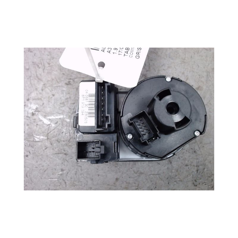 COMMANDE ECLAIRAGE AUDI A3 SPORTBACK