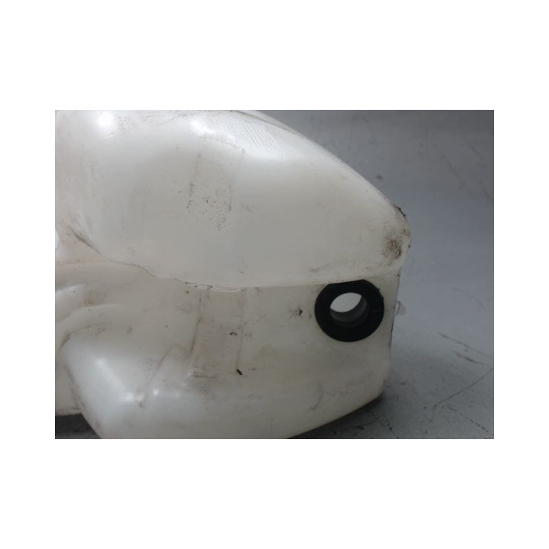 RESERVOIR LAVE-GLACE AVANT CITROEN C3
