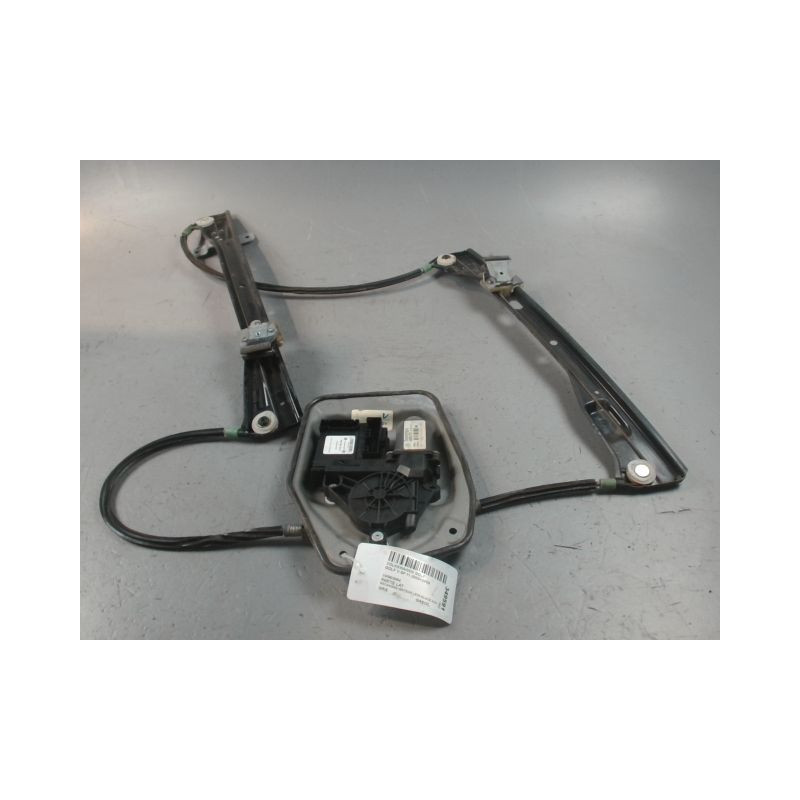 MECANISME+MOTEUR LEVE-GLACE AVANT DROIT VOLKSWAGEN GOLF V 2003-2009