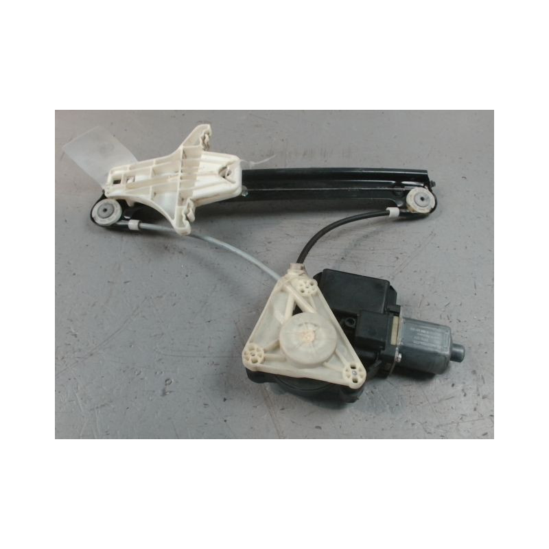 MECANISME+MOTEUR LEVE-GLACE ARRIERE DROIT VOLKSWAGEN POLO 2009-