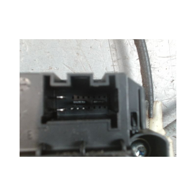 MECANISME+MOTEUR LEVE-GLACE ARRIERE DROIT VOLKSWAGEN POLO 2009-