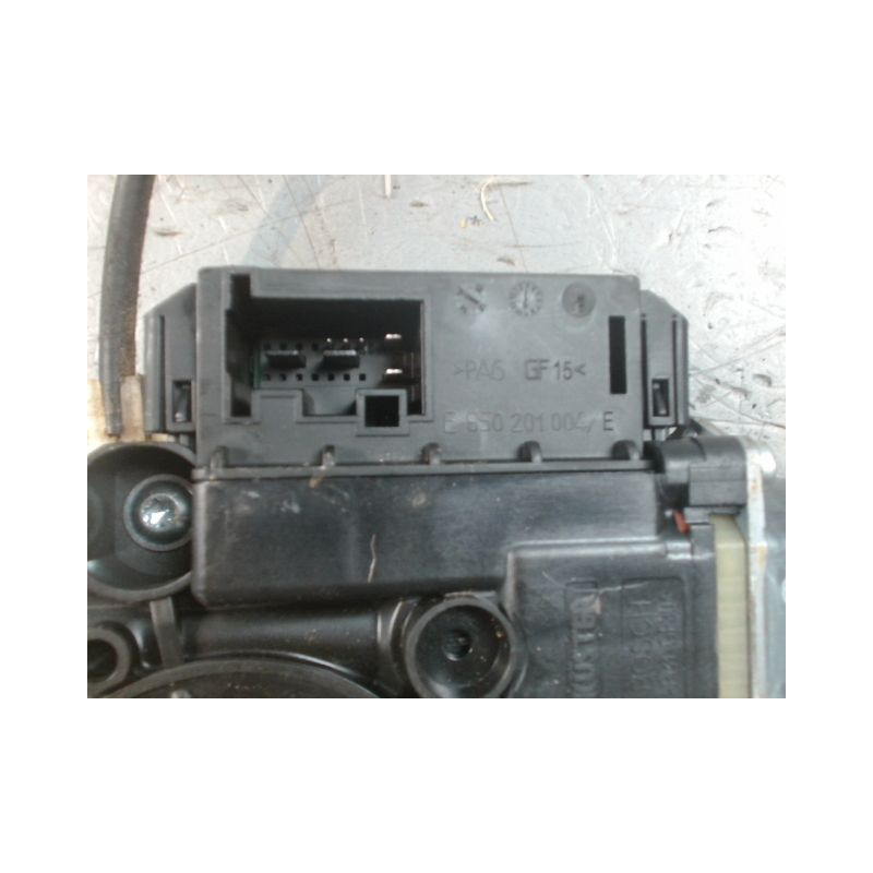 MECANISME+MOTEUR LEVE-GLACE ARRIERE GAUCHE VOLKSWAGEN POLO 2009-