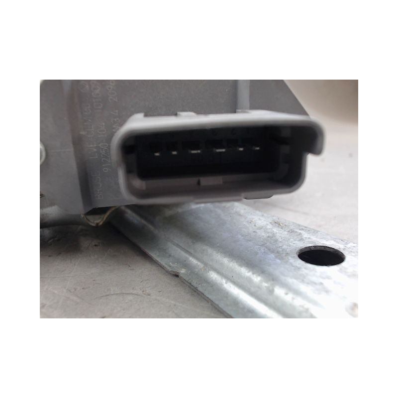 MECANISME LEVE-GLACE AVANT GAUCHE PEUGEOT 5008