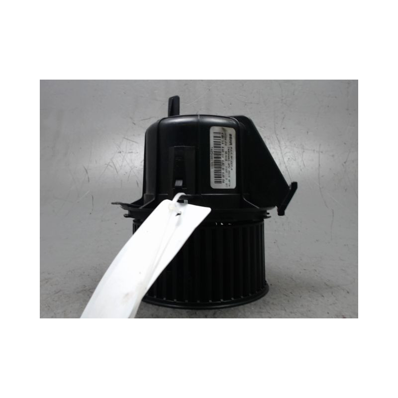 MOTEUR VENTILATEUR CHAUFFAGE CITROEN DS3
