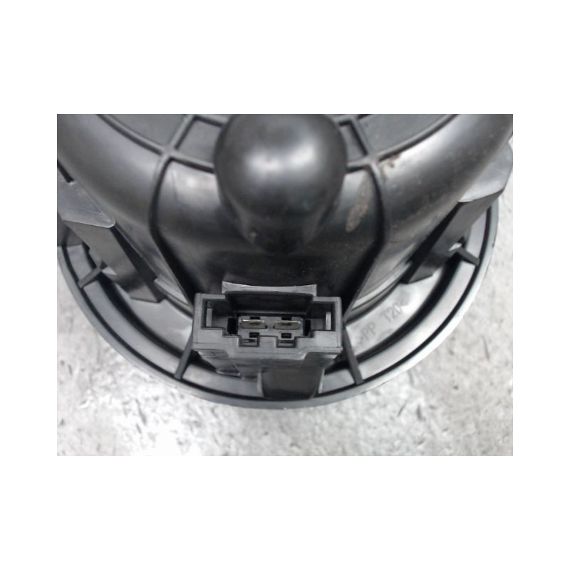 MOTEUR VENTILATEUR CHAUFFAGE CITROEN DS3