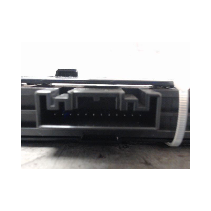 BOUTON DE WARNING VOLKSWAGEN PASSAT