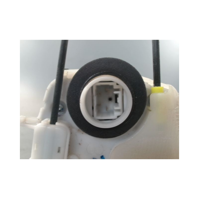SYSTEME CONDAMNATION ARRIERE DROIT TOYOTA YARIS 2003-