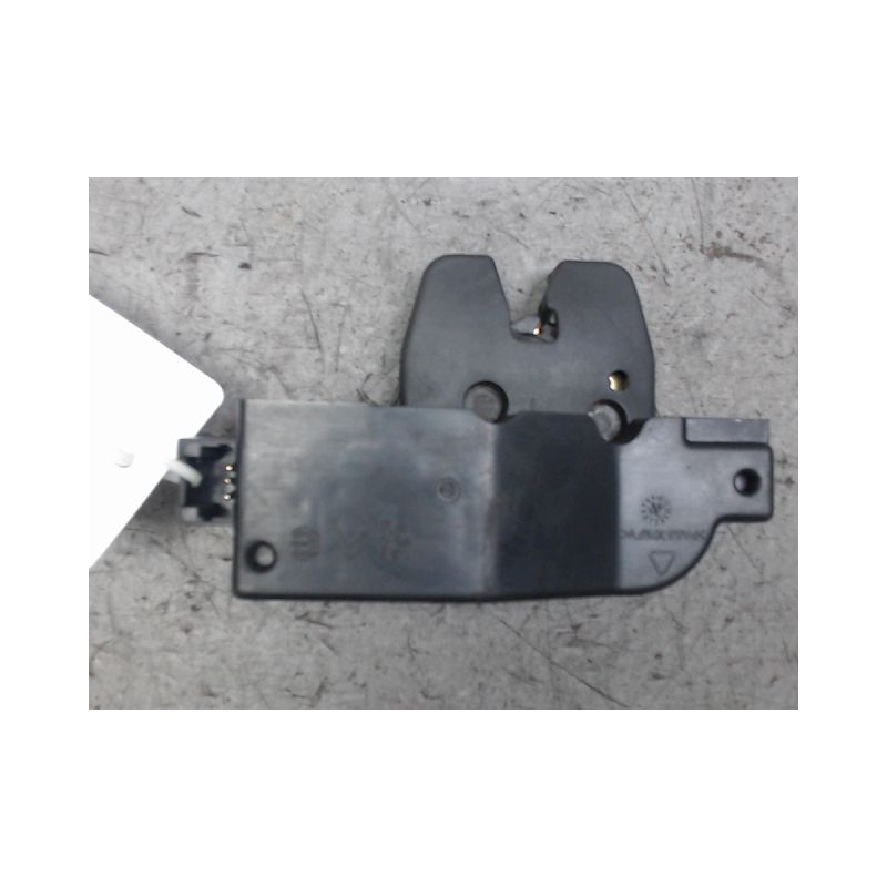 SERRURE COFFRE ARRIERE PEUGEOT 307