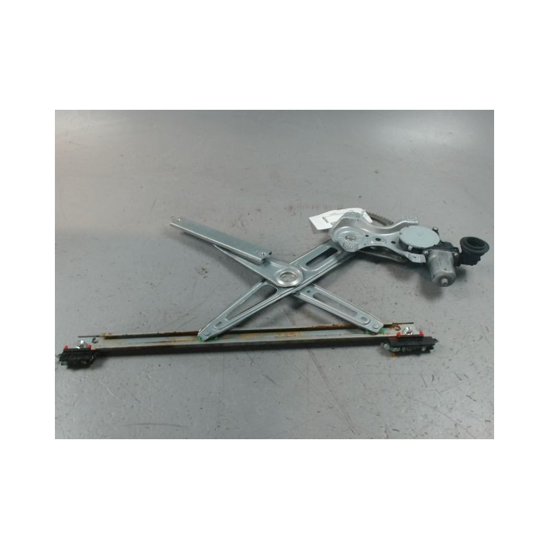 MECANISME+MOTEUR LEVE-GLACE AVANT DROIT TOYOTA YARIS 2003-