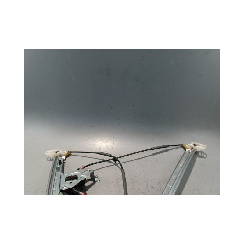 MECANISME+MOTEUR LEVE-GLACE AVANT GAUCHE PEUGEOT 206+ 2009-