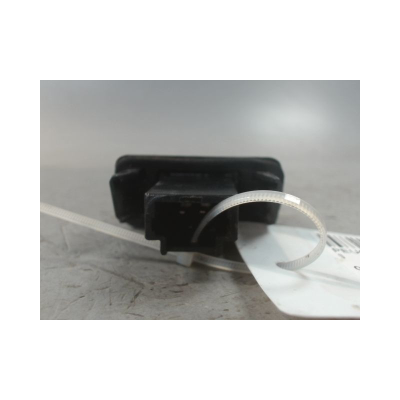 ECLAIREUR PLAQUE DE POLICE GAUCHE PEUGEOT 207 3P