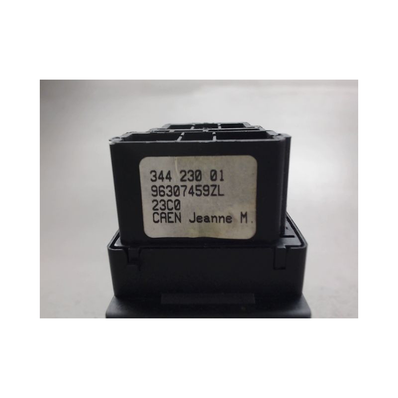 COMMANDE CLIGNOTANT PEUGEOT 206