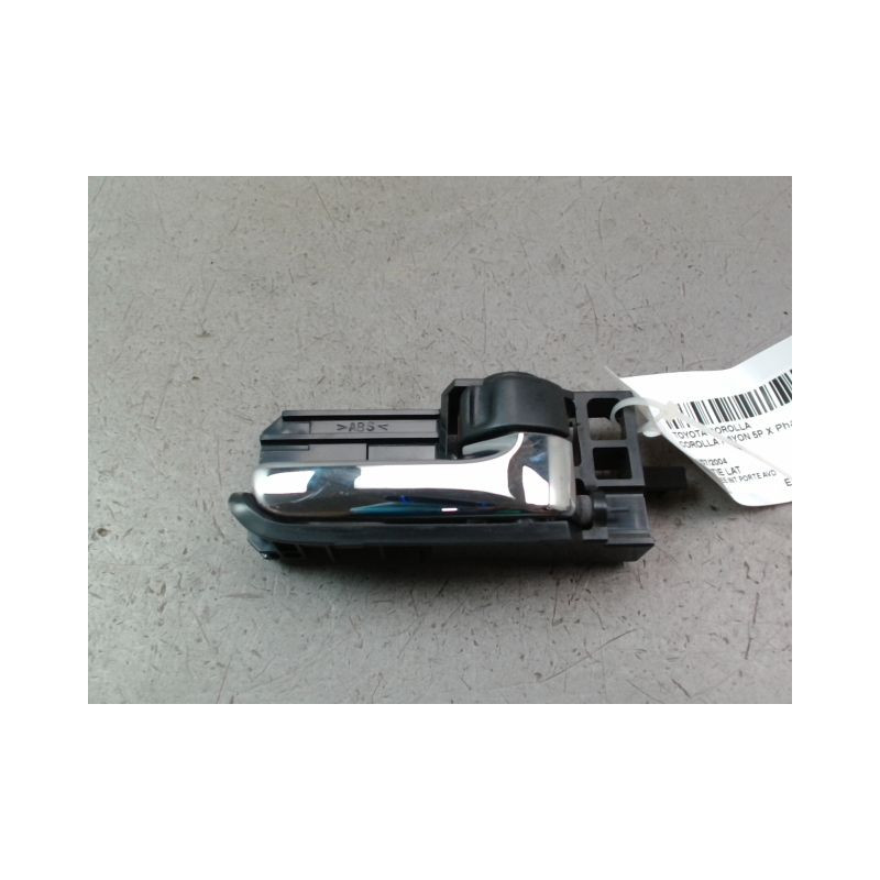 POIGNEE INTERIEURE PORTE AVANT DROIT TOYOTA COROLLA X PHASE 1 2002-2004