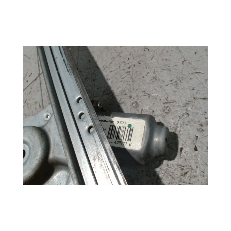 MECANISME+MOTEUR LEVE-GLACE AVANT DROIT DACIA LOGAN 4 P 05-08