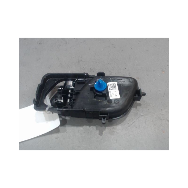 POIGNEE INTERIEURE PORTE AVANT DROIT HYUNDAI I20