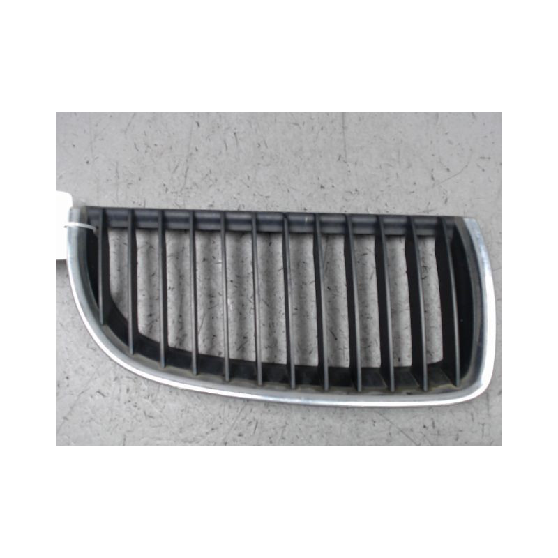 GRILLE CALANDRE DROIT B.M.W. SERIE 3