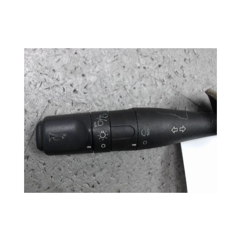 COMMANDE CLIGNOTANT CITROEN SAXO 99-