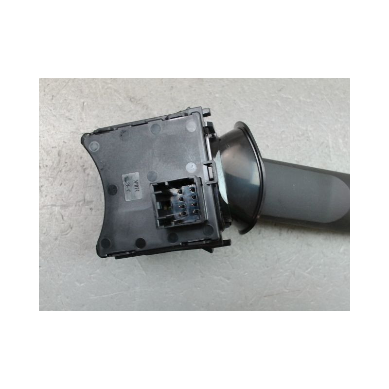 COMMANDE ESSUIE GLACE OPEL CORSA 2010-