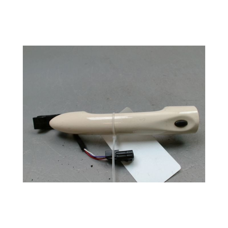 POIGNEE EXTERIEURE PORTE AVANT GAUCHE RENAULT CAPTUR Phase 1 2013-...