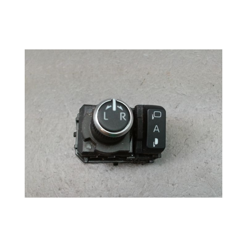 COMMANDE RETROVISSEUR EXTERIEUR ELECTRIQUE TOYOTA COROLLA 2004-