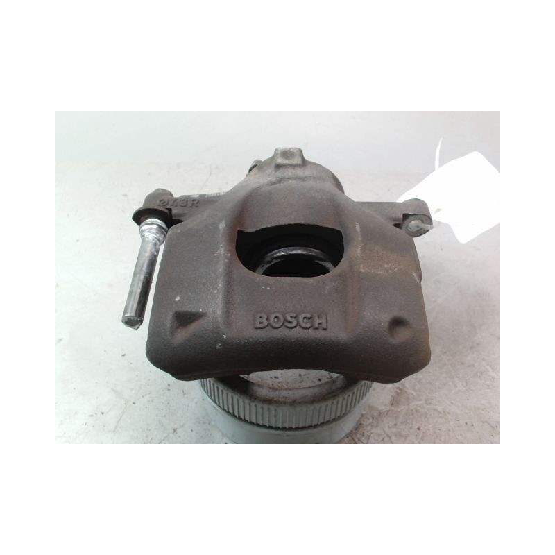 ETRIER DE FREIN AVANT DROIT TOYOTA AYGO 3P