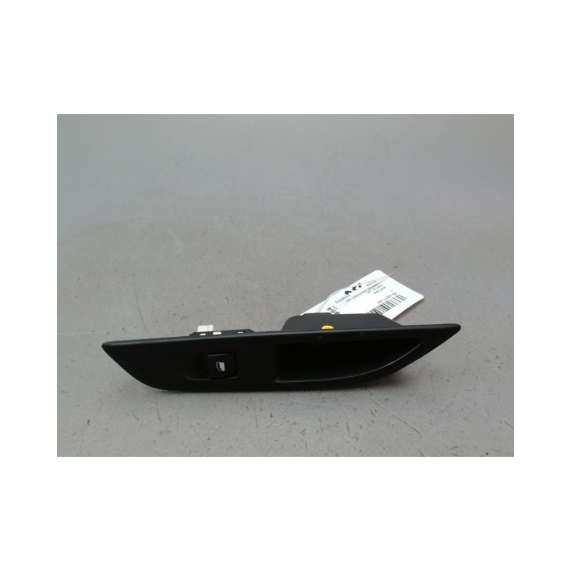 COMMANDE LEVE-GLACE PORTE ARD PEUGEOT 208