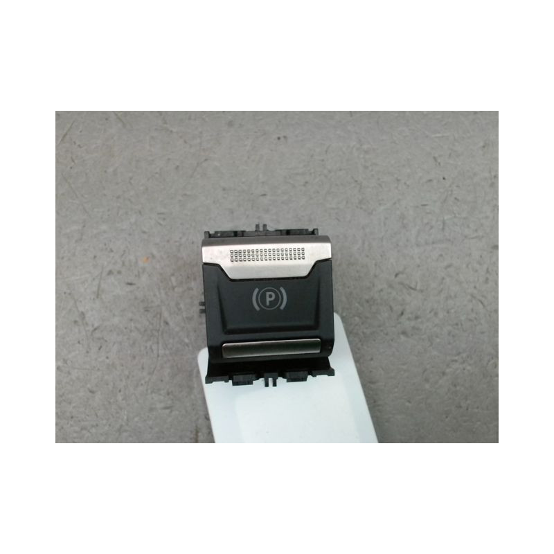 INTERIEUR COMMANDE FREIN A MAIN PEUGEOT 208