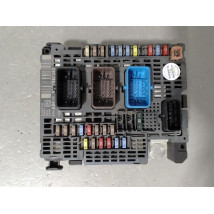 BOITE A FUSIBLES PEUGEOT 508
