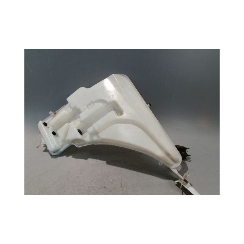 RESERVOIR LAVE-GLACE AVANT BMW SERIE 3