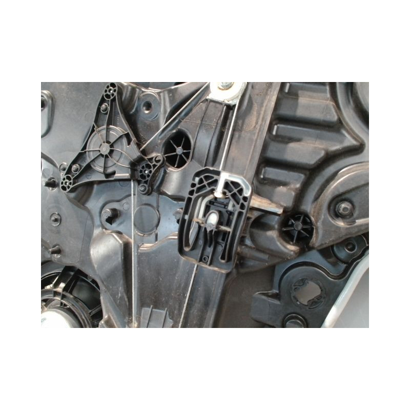 MECANISME+MOTEUR LEVE-GLACE ARRIERE GAUCHE FORD FIESTA 2010-