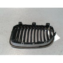 GRILLE CALANDRE DROIT B.M.W. SERIE 1