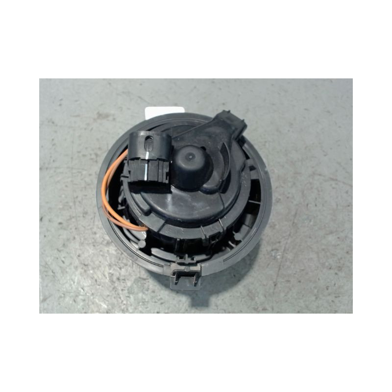 MOTEUR VENTILATEUR CHAUFFAGE RENAULT CLIO IV
