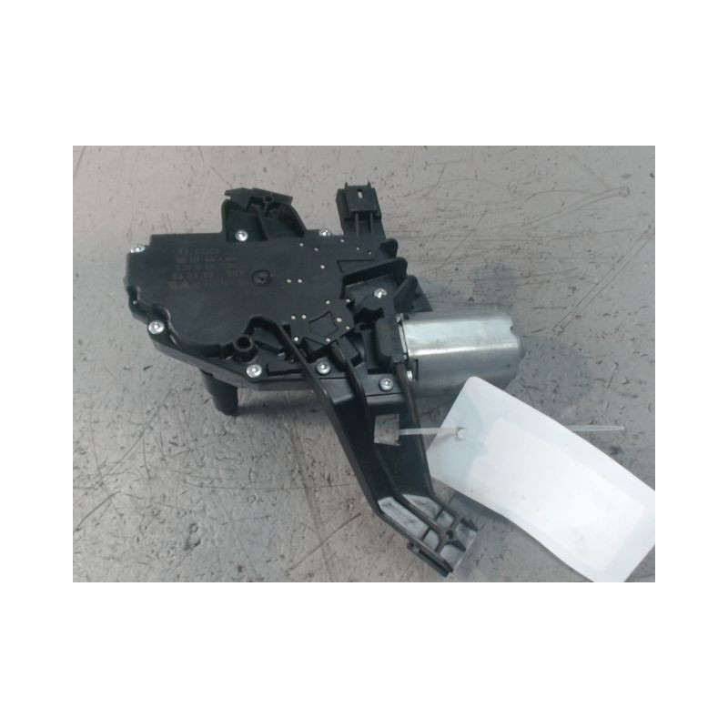 MOTEUR ESSUIE-GLACE ARRIERE PEUGEOT 207 3P