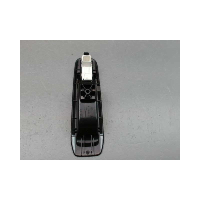 COMMANDE LEVE-GLACE PORTE ARD PEUGEOT 308 SW 2008-
