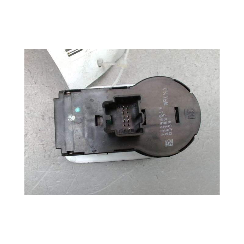 INTERIEUR COMMANDE PHARES OPEL MERIVA MONOSP. II Phase 2 (B) 2013-...