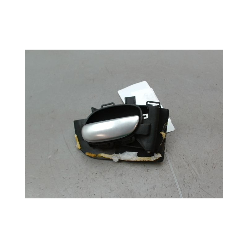POIGNEE INTERIEURE PORTE AVANT DROIT PEUGEOT 206 + 2009-2013