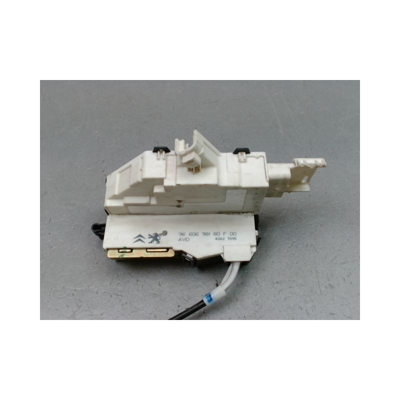 SYSTEME CONDAMNATION AVANT DROIT PEUGEOT 407 SW Phase 1 2004-2008