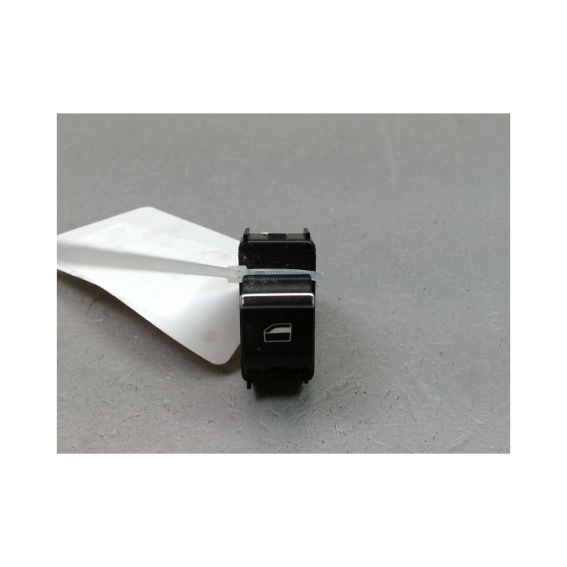 COMMANDE LEVE-GLACE PORTE AVD PEUGEOT 3008 2009-