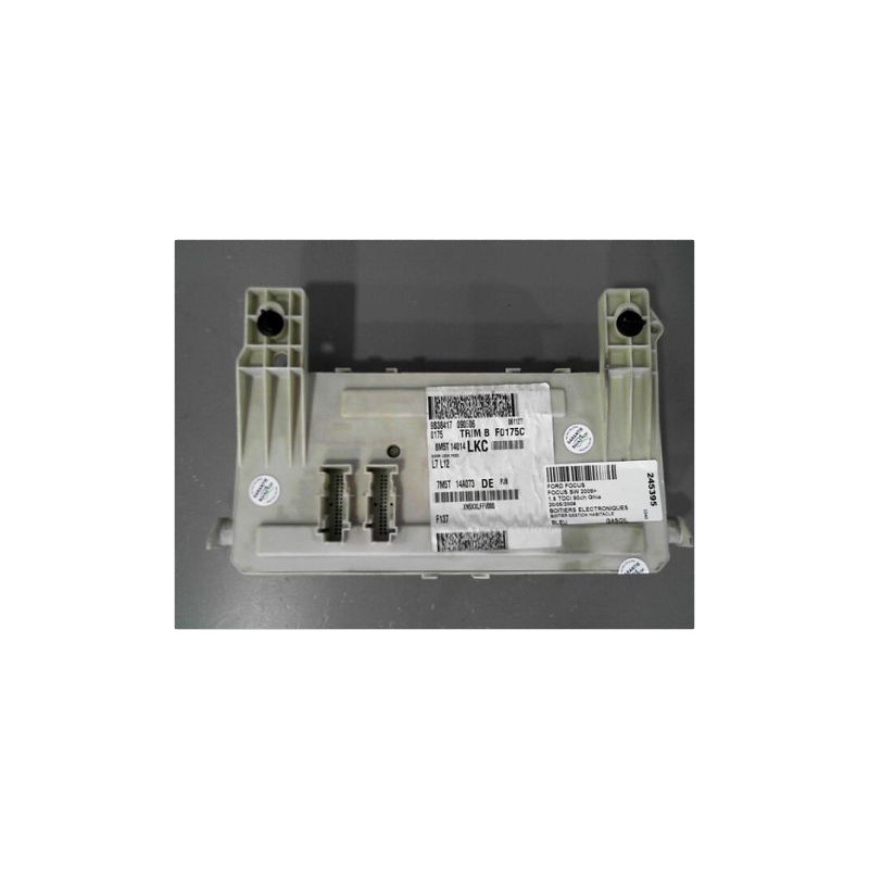 BOITIER GESTION HABITACLE FORD FOCUS SW 2008-