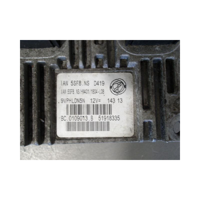 CALCULATEUR MOTEUR FIAT PUNTO