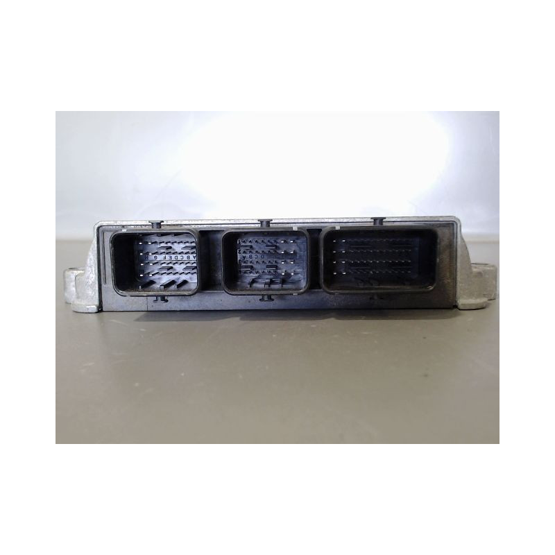 CALCULATEUR MOTEUR CITROEN C2