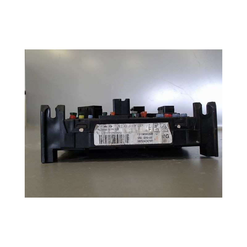 BOITIER GESTION HABITACLE PEUGEOT 206
