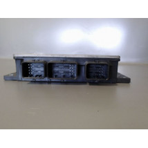 CALCULATEUR MOTEUR RENAULT CLIO