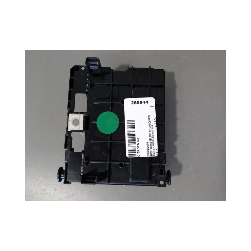 BOITE A FUSIBLES CITROEN C3