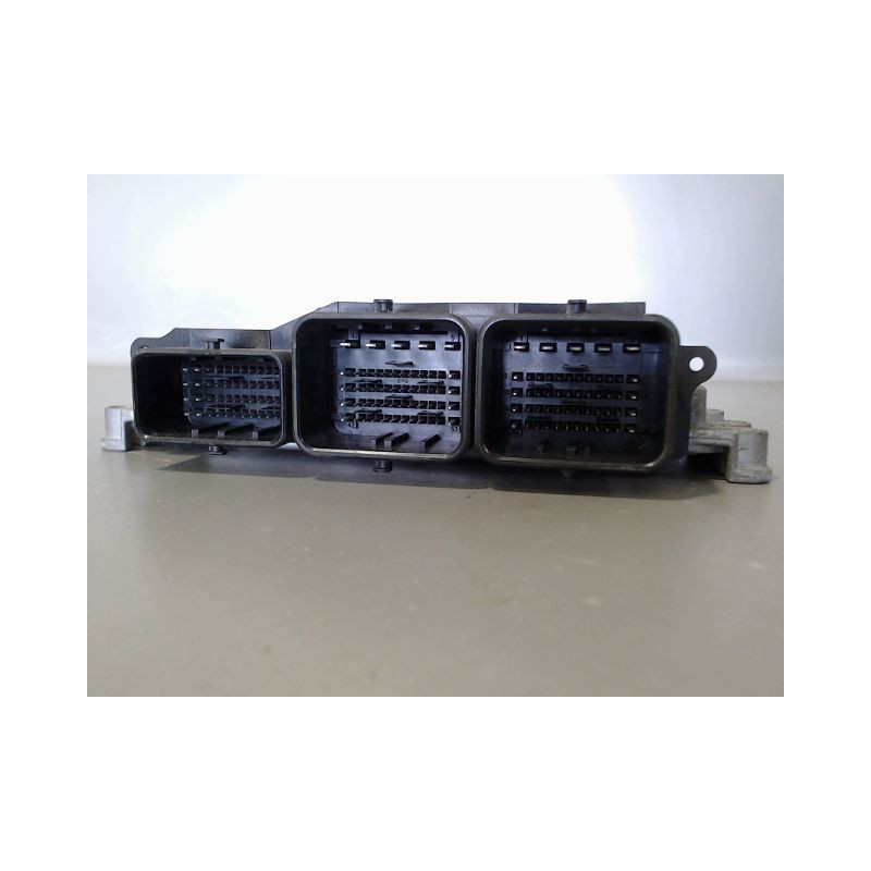 CALCULATEUR MOTEUR PEUGEOT 207