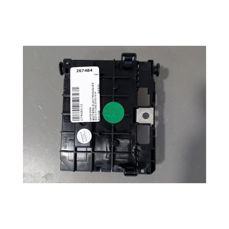 BOITE A FUSIBLES CITROEN C2