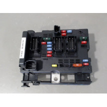 BOITE A FUSIBLES PEUGEOT 206