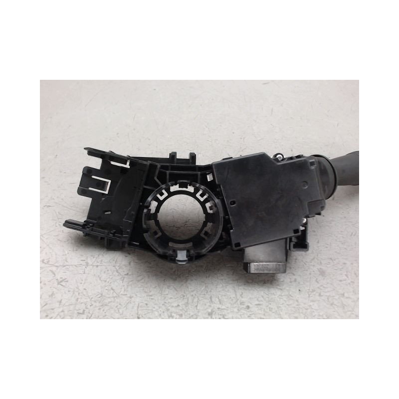 COMMANDE CLIGNOTANT TOYOTA AURIS