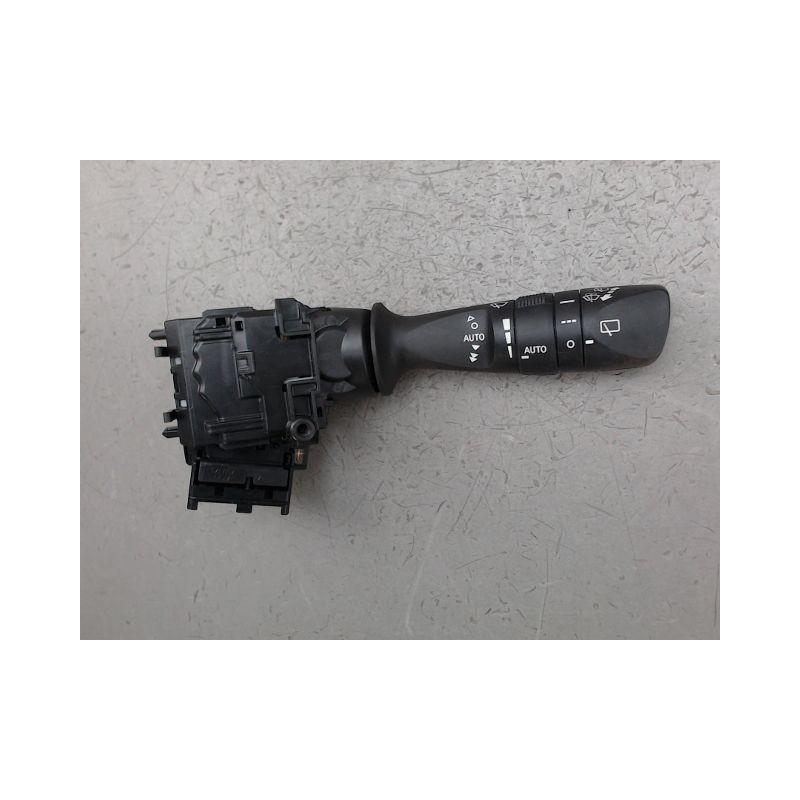 COMMANDE ESSUIE GLACE TOYOTA AURIS