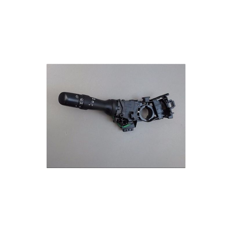 COMMANDE CLIGNOTANT TOYOTA YARIS III 11-15